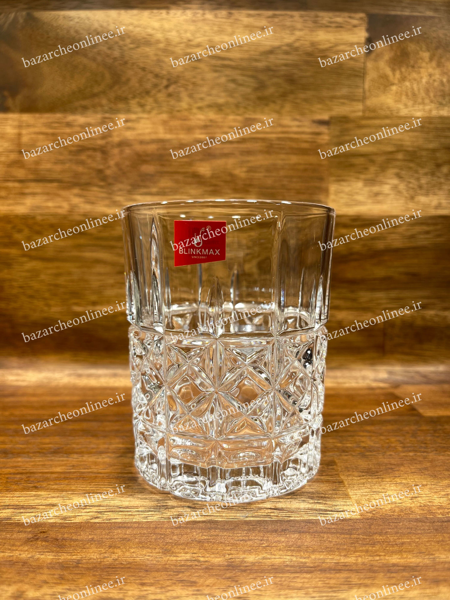 نیم لیوان الی نور